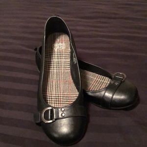 Black buckle Flats